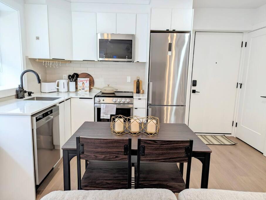 Centrally Located, Modern, 2 Bedroom Home Vancouver Exteriér fotografie